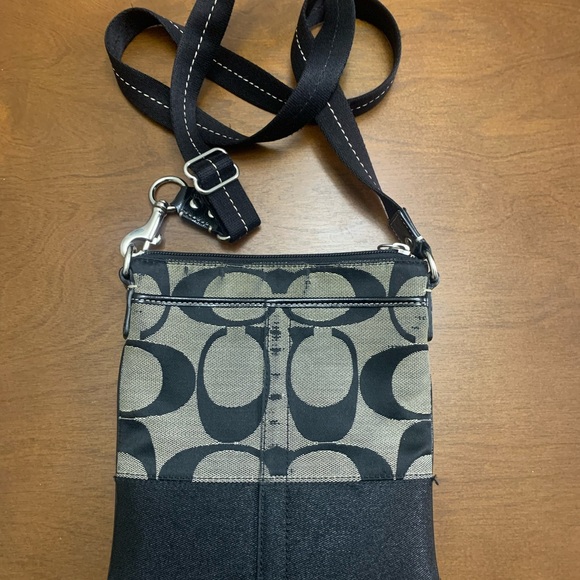 Coach Signature C Black and Off-Gray Crossbody Purse - Picture 2 of 7